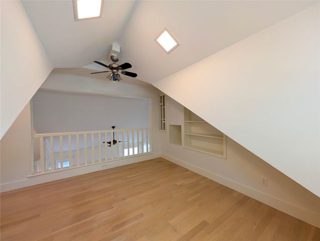 238 Woodcrest Drive, Richardson, TX 75080