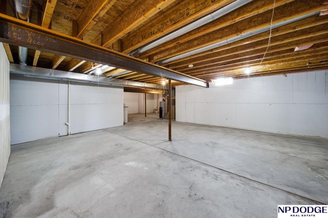 1682 Deer Run, Fremont, NE 68025