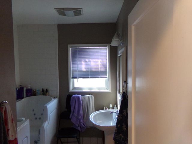 44 W Alpine Ave, Stockton, CA 95204