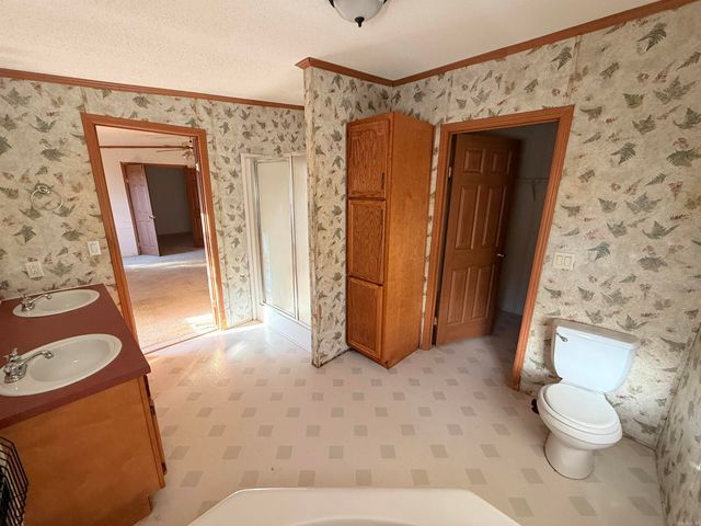 2174 Highway 425 N, Monticello, AR 71655