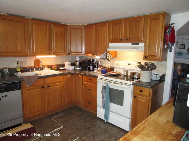 17609 BATHURST Avenue, Spring Hill(pasco), FL 34610