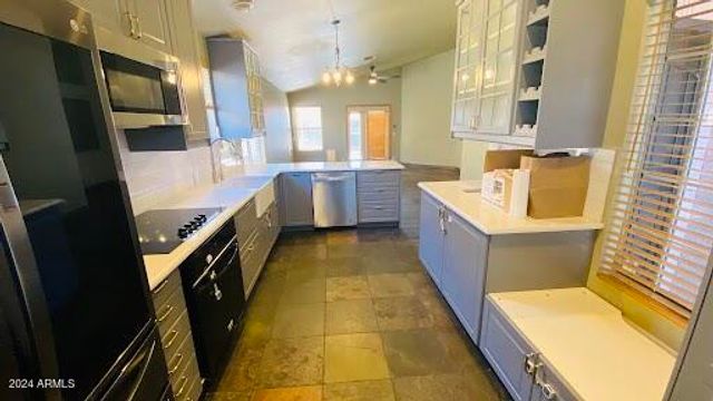 4151 W Bloomfield Road, Phoenix, AZ 85029