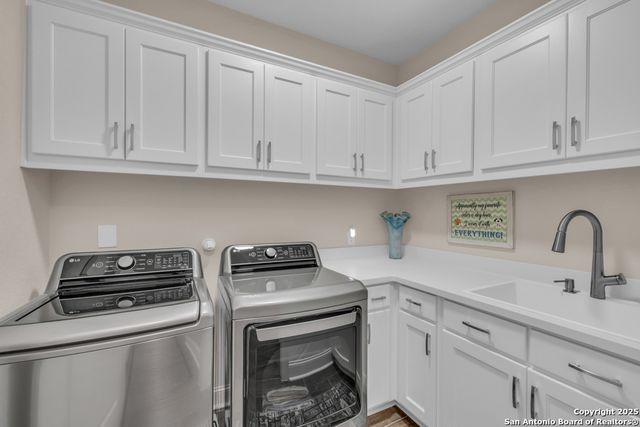 1033 Carriage Loop, New Braunfels, TX 78132