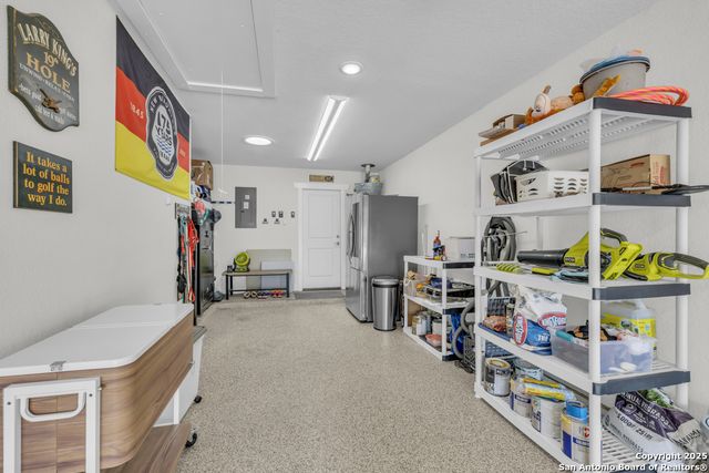 1033 Carriage Loop, New Braunfels, TX 78132