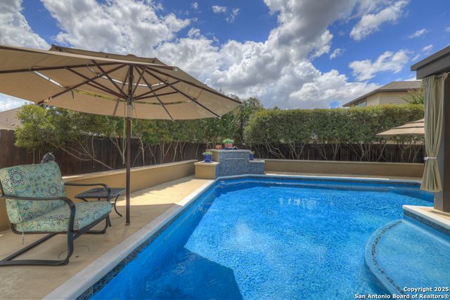 1033 Carriage Loop, New Braunfels, TX 78132