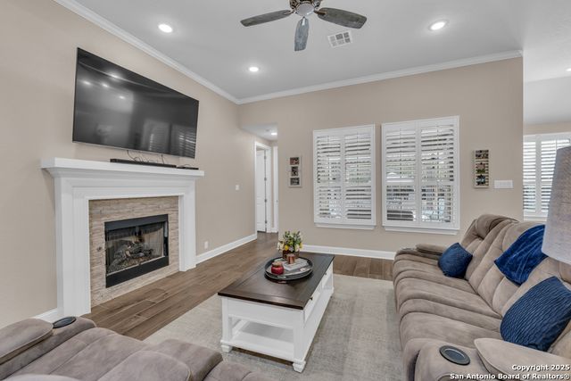 1033 Carriage Loop, New Braunfels, TX 78132