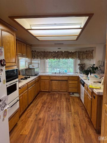 21604 Diane Court, Tehachapi, CA 93561