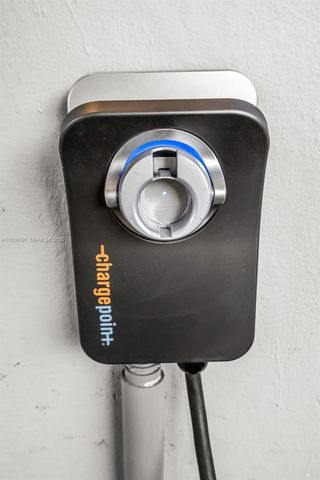 1100 NW 7th Ave, Fort Lauderdale, FL 33311