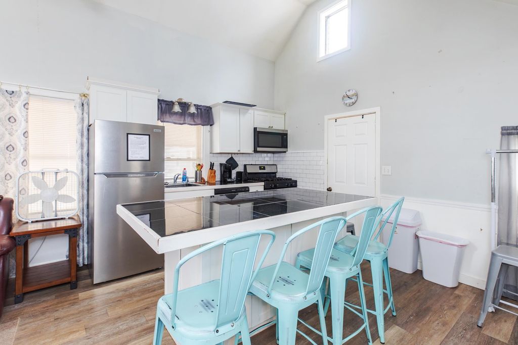 Image 15 of property listing at 4 H Street, Hampton, NH 03842