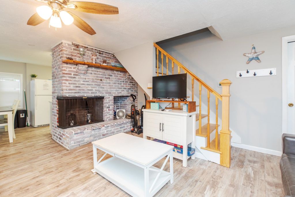 Image 22 of property listing at 4 H Street, Hampton, NH 03842