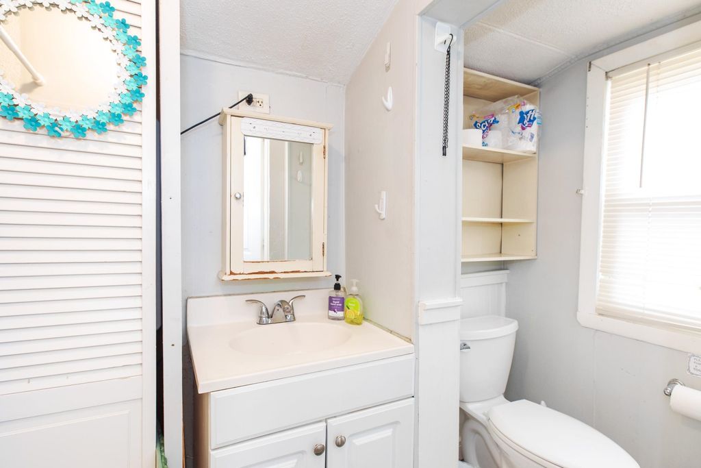 Image 35 of property listing at 4 H Street, Hampton, NH 03842
