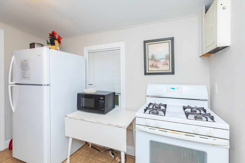 Image 41 of property listing at 4 H Street, Hampton, NH 03842