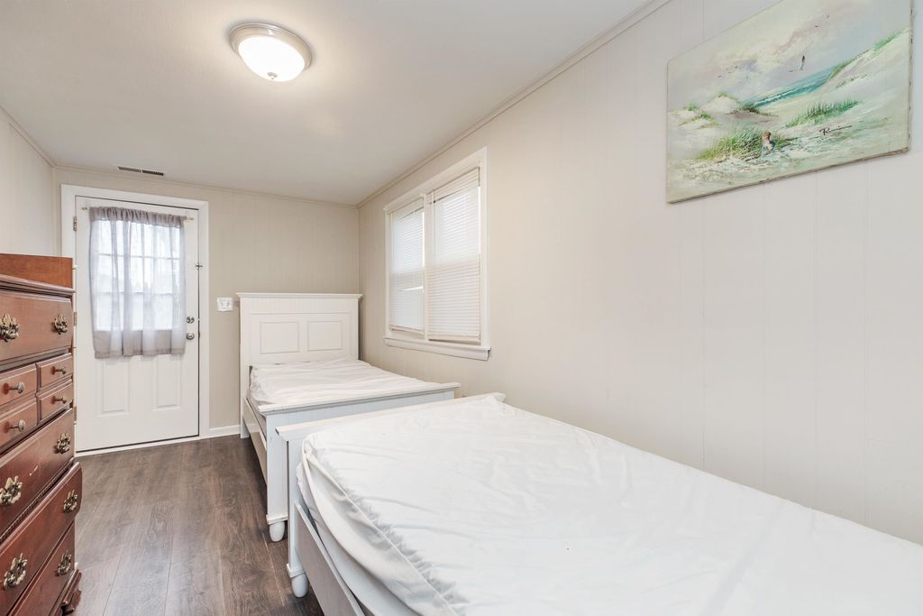 Image 45 of property listing at 4 H Street, Hampton, NH 03842