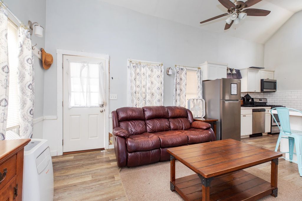 Image 9 of property listing at 4 H Street, Hampton, NH 03842