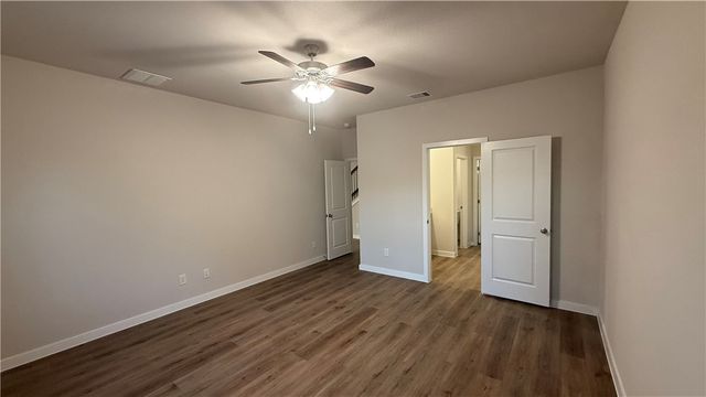 158 Kokomo Dr, Rockport, TX 78382