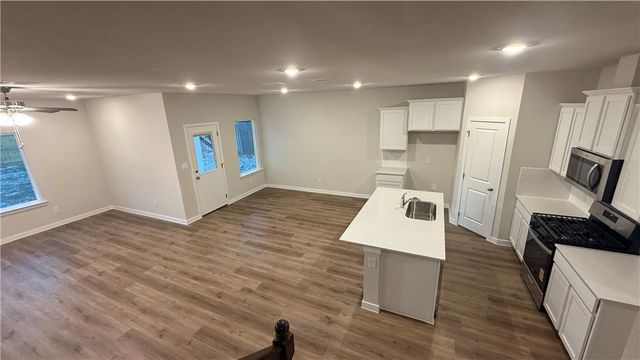 158 Kokomo Dr, Rockport, TX 78382