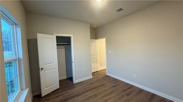 158 Kokomo Dr, Rockport, TX 78382