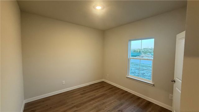 158 Kokomo Dr, Rockport, TX 78382