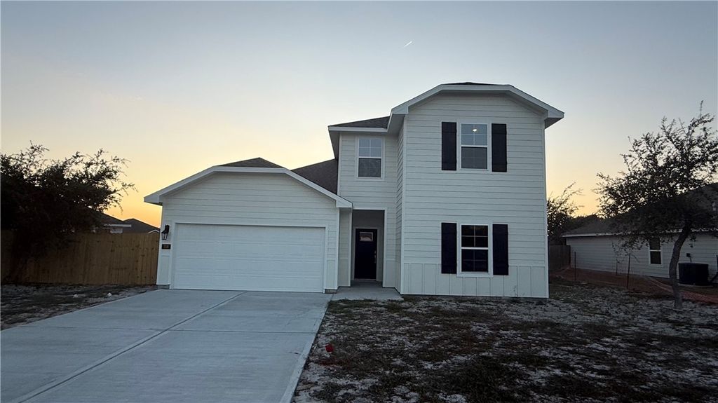 158 Kokomo Dr, Rockport, TX 78382