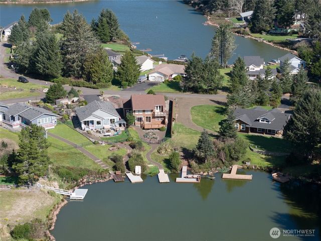 257 Chaparral Street SE, Ocean Shores, WA 98569