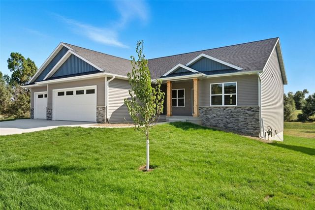 3115 Peregrine Court SE, Cedar Rapids, IA 52403