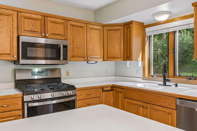 5027 Forest Glen Court, Savage, MN 55378