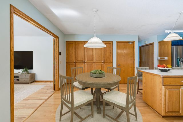 5027 Forest Glen Court, Savage, MN 55378