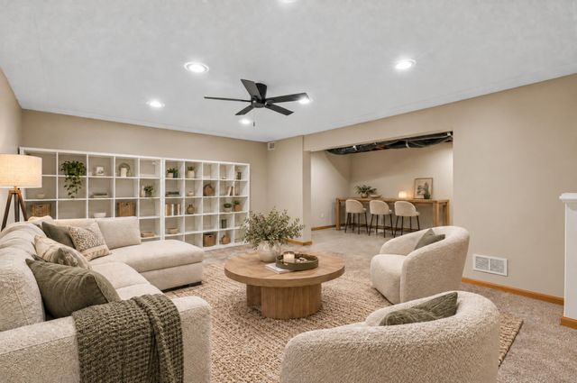 5027 Forest Glen Court, Savage, MN 55378