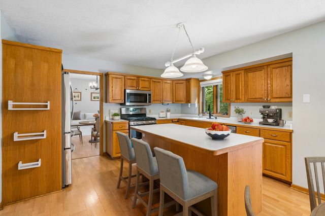 5027 Forest Glen Court, Savage, MN 55378