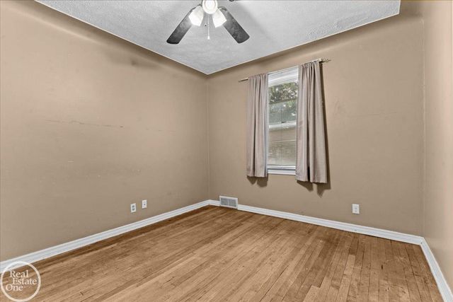 3547 Alvina Avenue, Warren, MI 48091