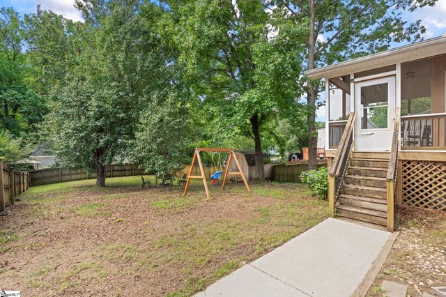 1031 Summit Drive, Greenville, SC 29609