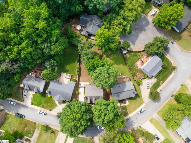 1031 Summit Drive, Greenville, SC 29609