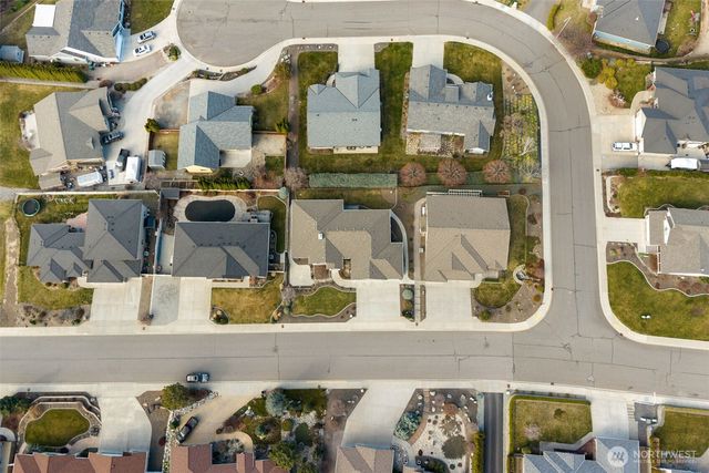 1992 Stoneridge Drive, East Wenatchee, WA 98802