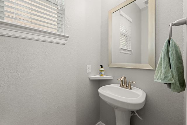 2833 Shadow Woods Court, Houston, TX 77043