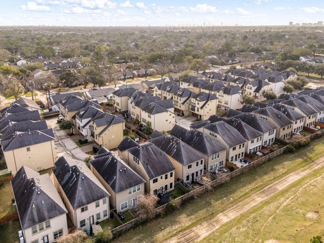 2833 Shadow Woods Court, Houston, TX 77043