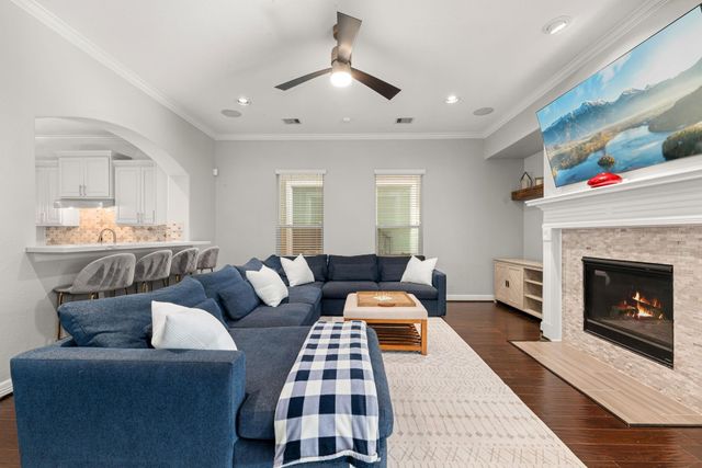 2833 Shadow Woods Court, Houston, TX 77043