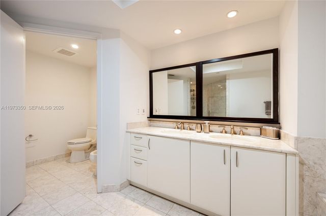 1331 Brickell Bay Dr 1801, Miami, FL 33131