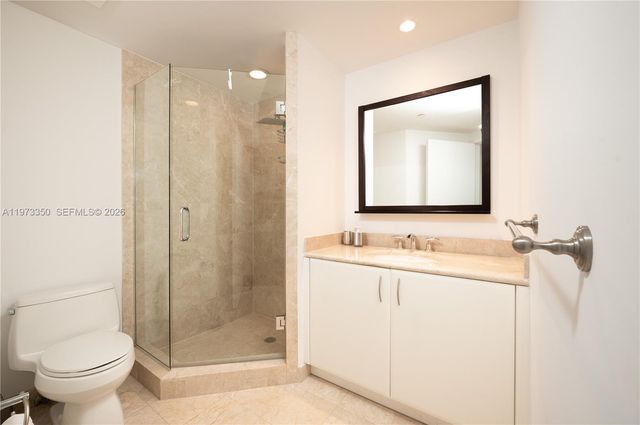 1331 Brickell Bay Dr 1801, Miami, FL 33131