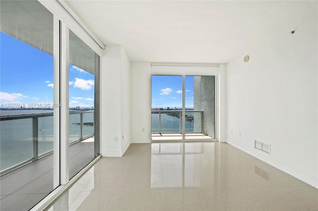 1900 N Bayshore Drive 4302, Miami, FL 33132