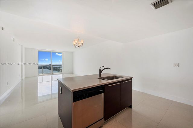 1900 N Bayshore Drive 4302, Miami, FL 33132