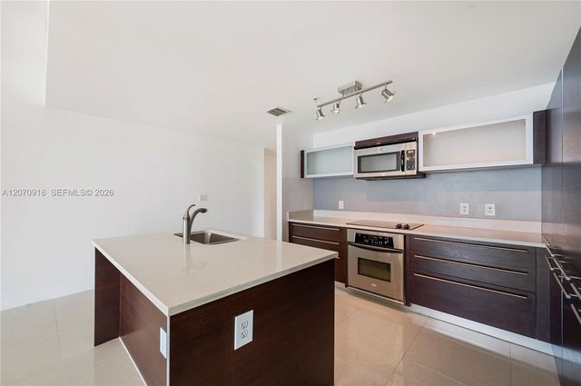 1900 N Bayshore Drive 4302, Miami, FL 33132