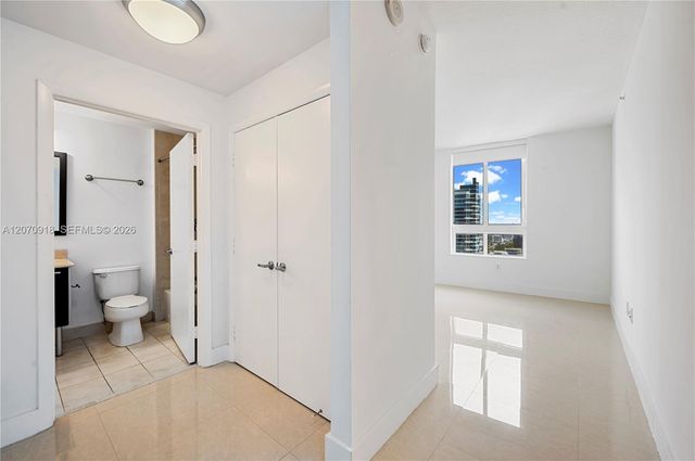 1900 N Bayshore Drive 4302, Miami, FL 33132