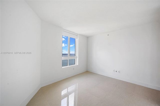 1900 N Bayshore Drive 4302, Miami, FL 33132