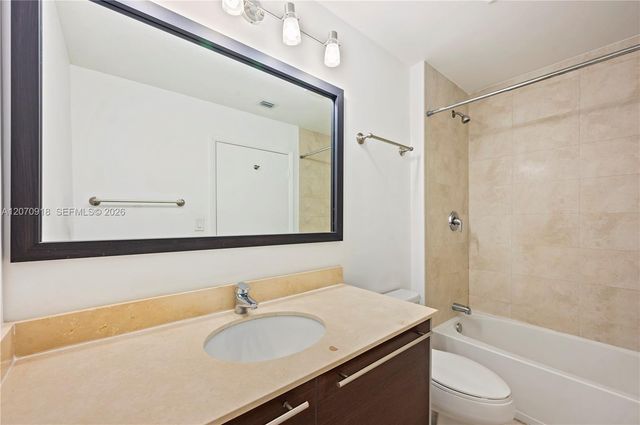 1900 N Bayshore Drive 4302, Miami, FL 33132