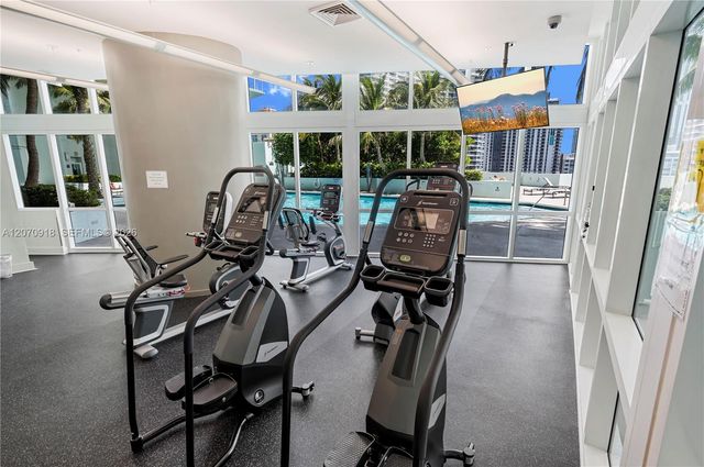 1900 N Bayshore Drive 4302, Miami, FL 33132