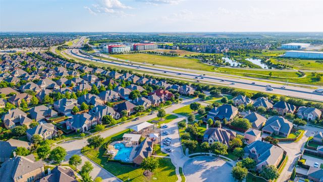 720 Four Stones Boulevard, Lewisville, TX 75056
