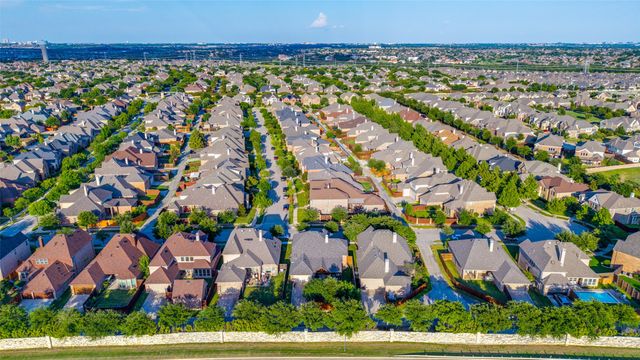 720 Four Stones Boulevard, Lewisville, TX 75056