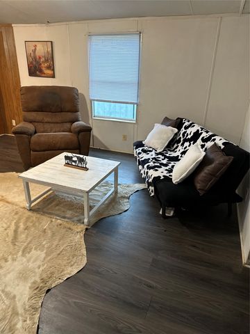 1250 N Belknap Street, Stephenville, TX 76401