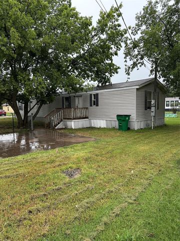 1250 N Belknap Street, Stephenville, TX 76401