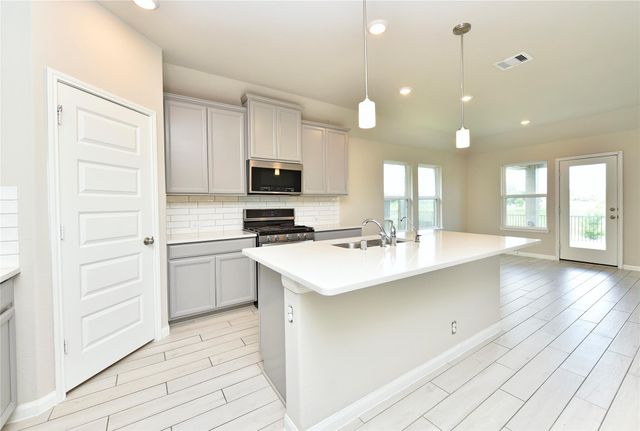 1214 Oak Barrel Run, Richmond, TX 77406